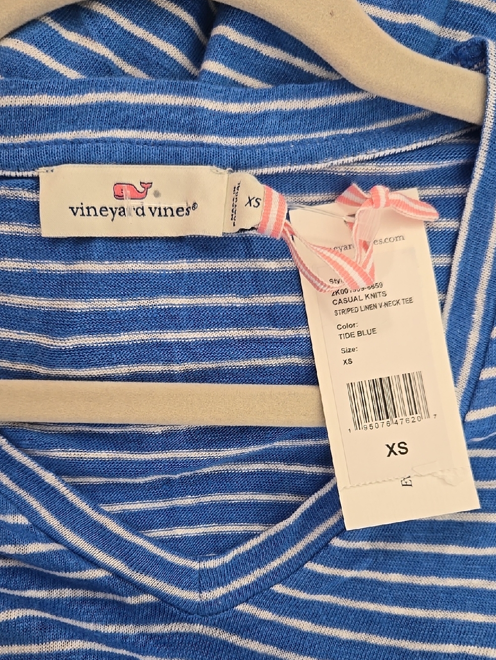 NWT Vineyard Vines Casual Knit Blue & White Striped Linen V-Neck Tee - Picture 4 of 5